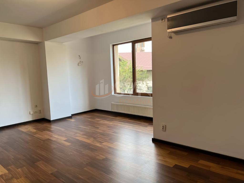 3 camere cu loc parcare subteran inclus Bucuresti/Baneasa