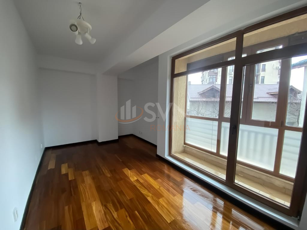 3 camere cu loc parcare subteran inclus Bucuresti/Baneasa