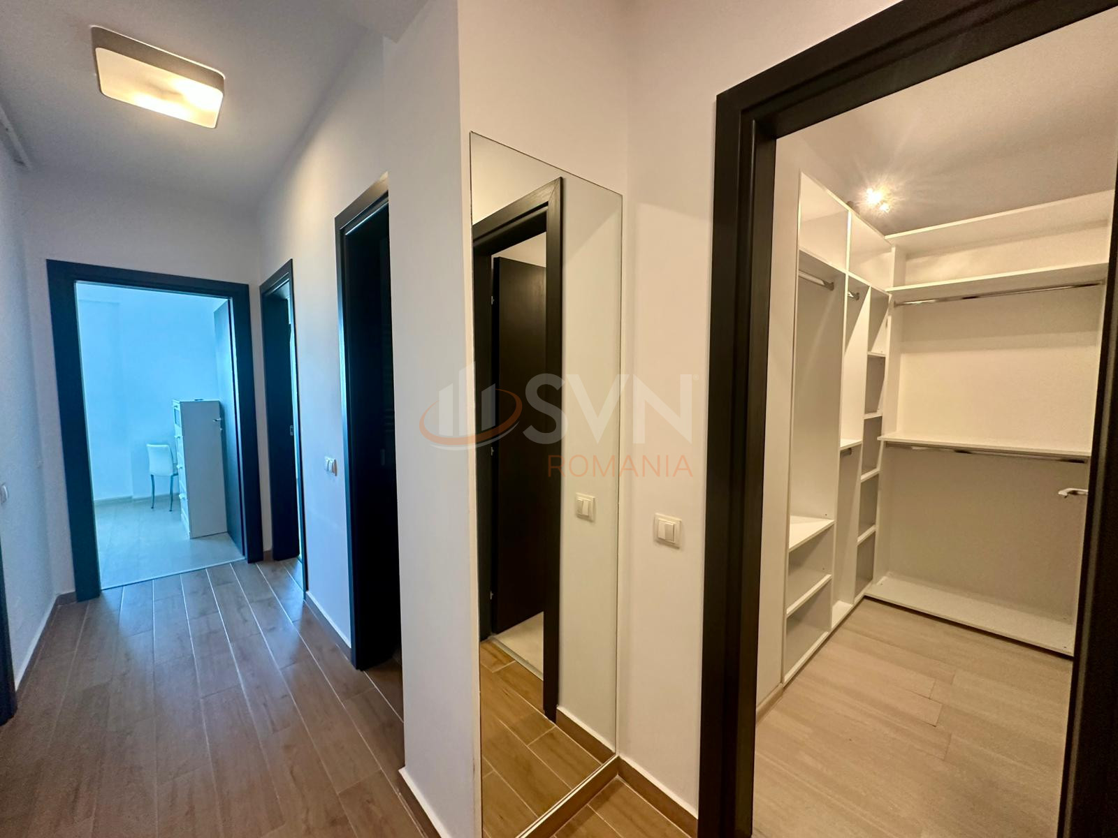 3 camere cu loc parcare subteran inclus Bucuresti/Pacii