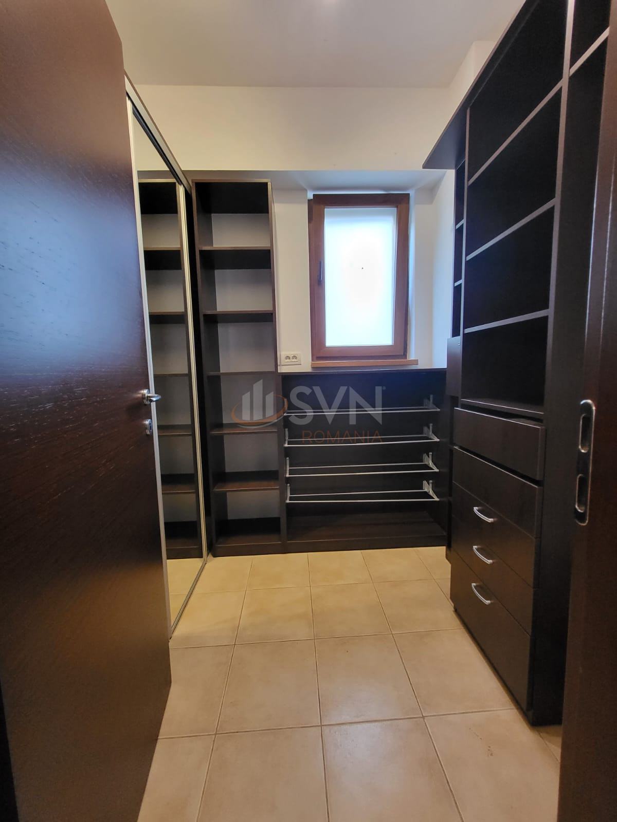 3 camere cu loc parcare subteran inclus Bucuresti/Herastrau