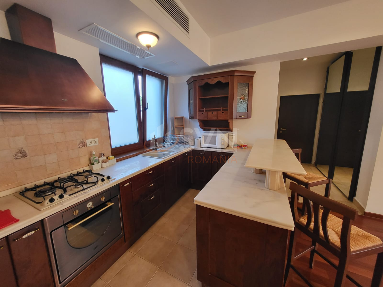 3 camere cu loc parcare subteran inclus Bucuresti/Herastrau