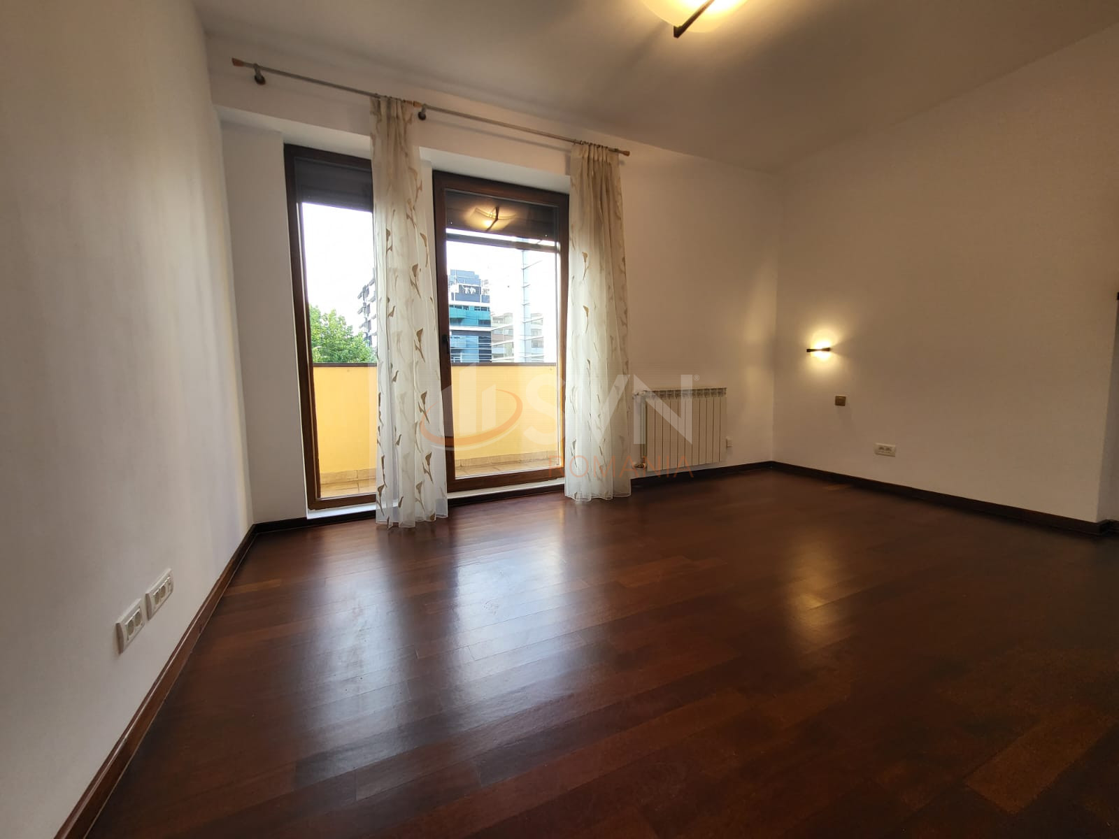 3 camere cu loc parcare subteran inclus Bucuresti/Herastrau