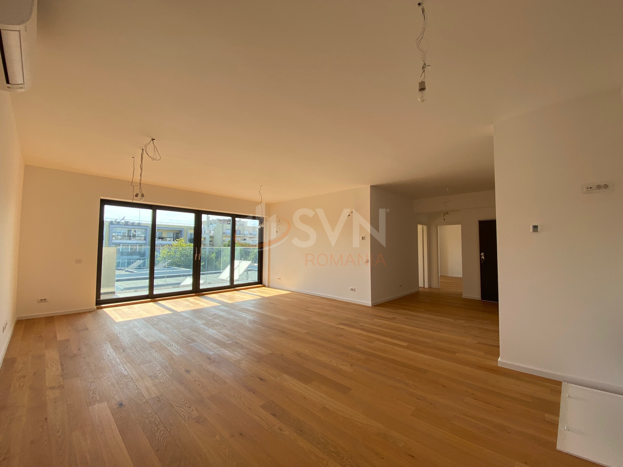 3 camere cu loc parcare subteran inclus Bucuresti/Herastrau