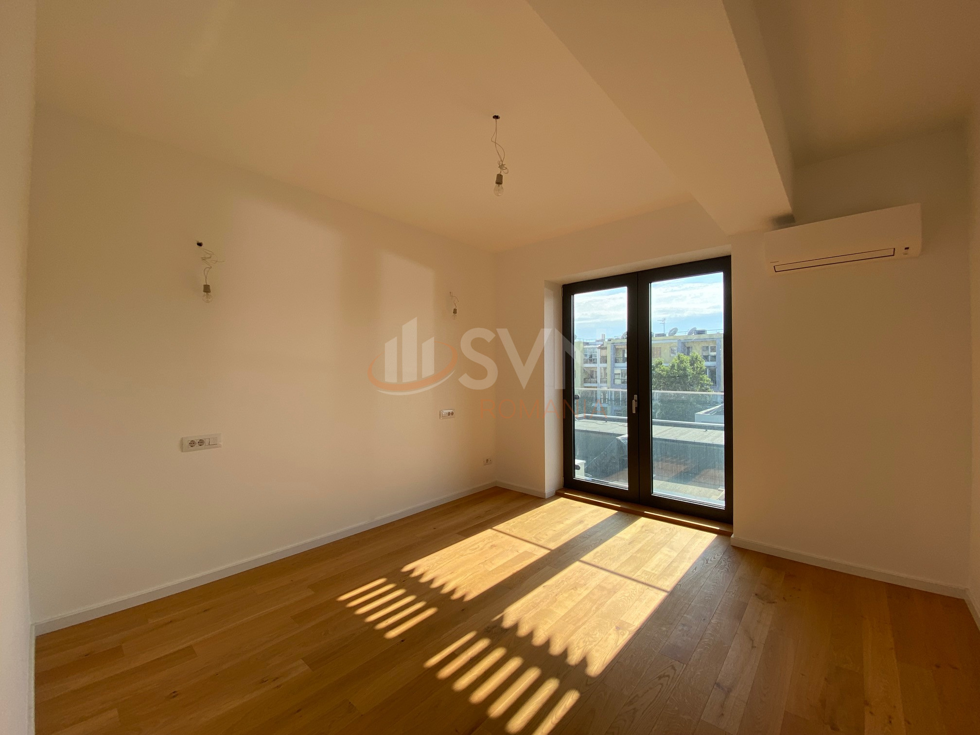 3 camere cu loc parcare subteran inclus Bucuresti/Herastrau