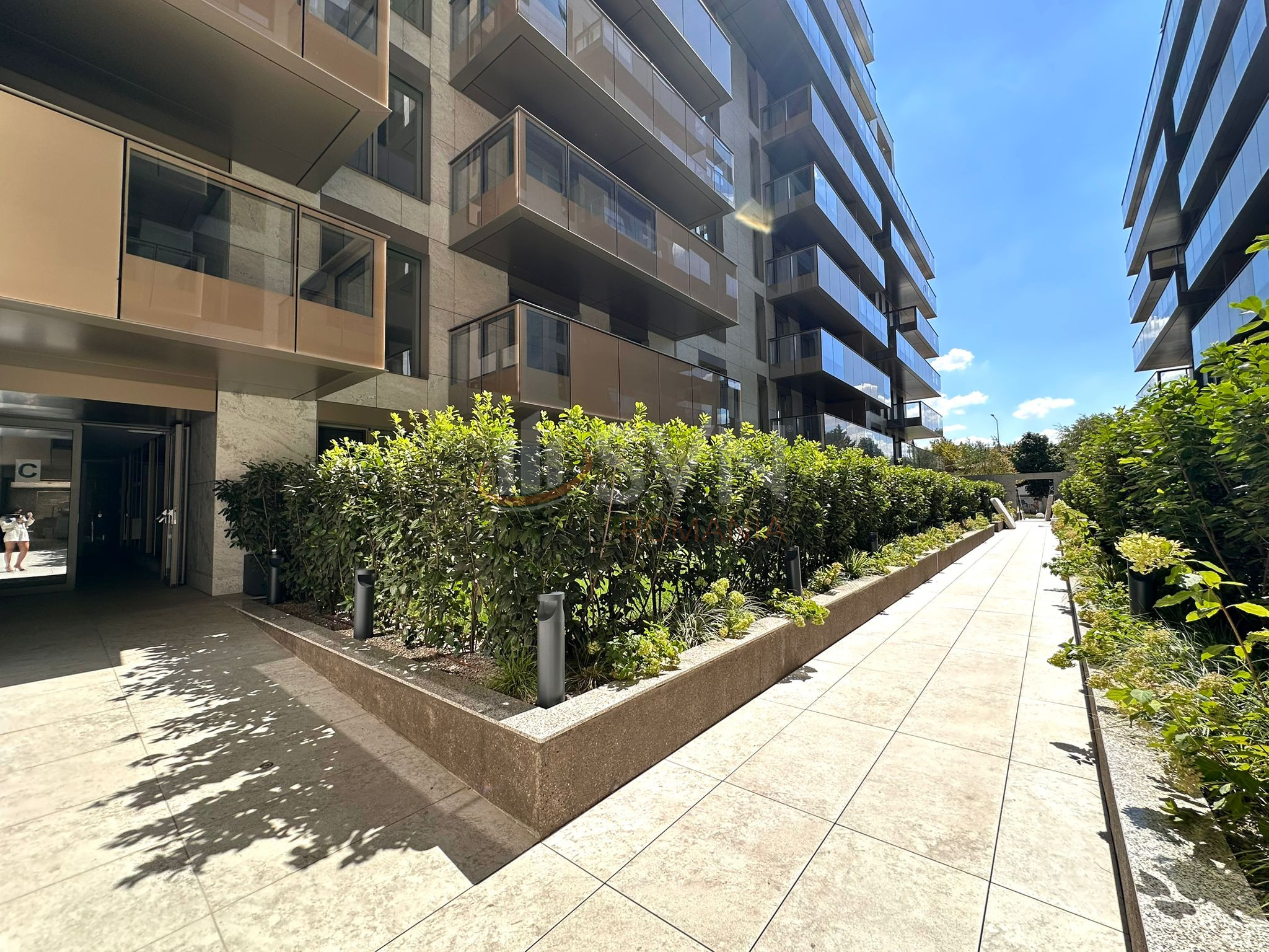 3 camere cu loc parcare subteran inclus Bucuresti/Pipera