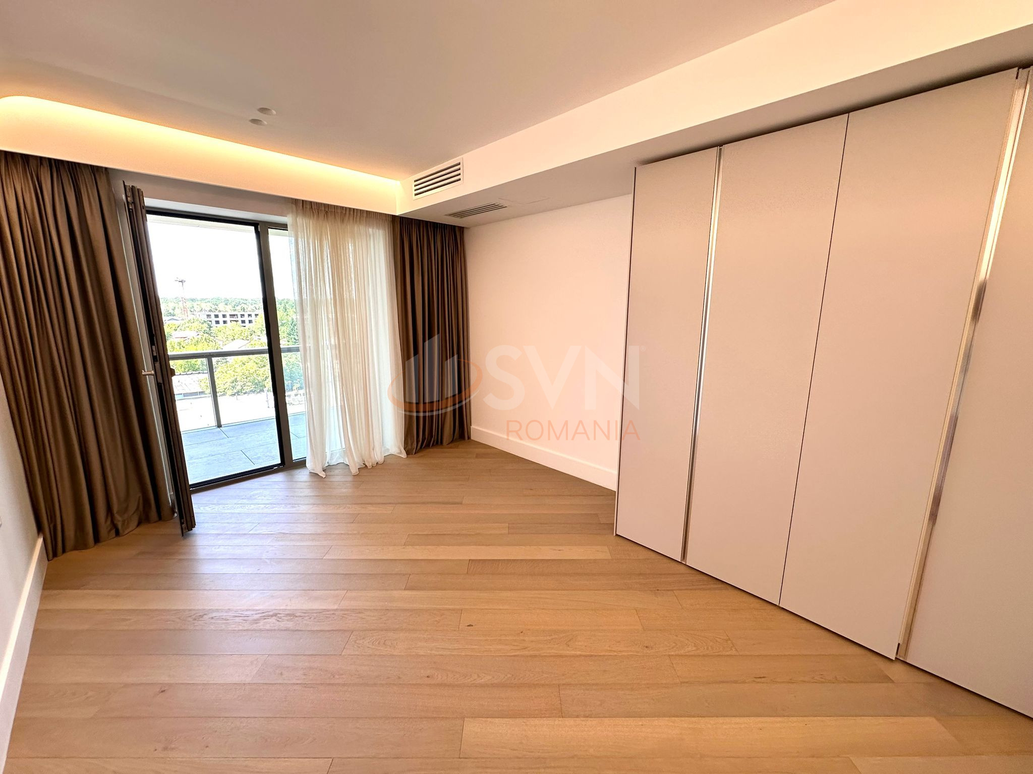 3 camere cu loc parcare subteran inclus Bucuresti/Pipera