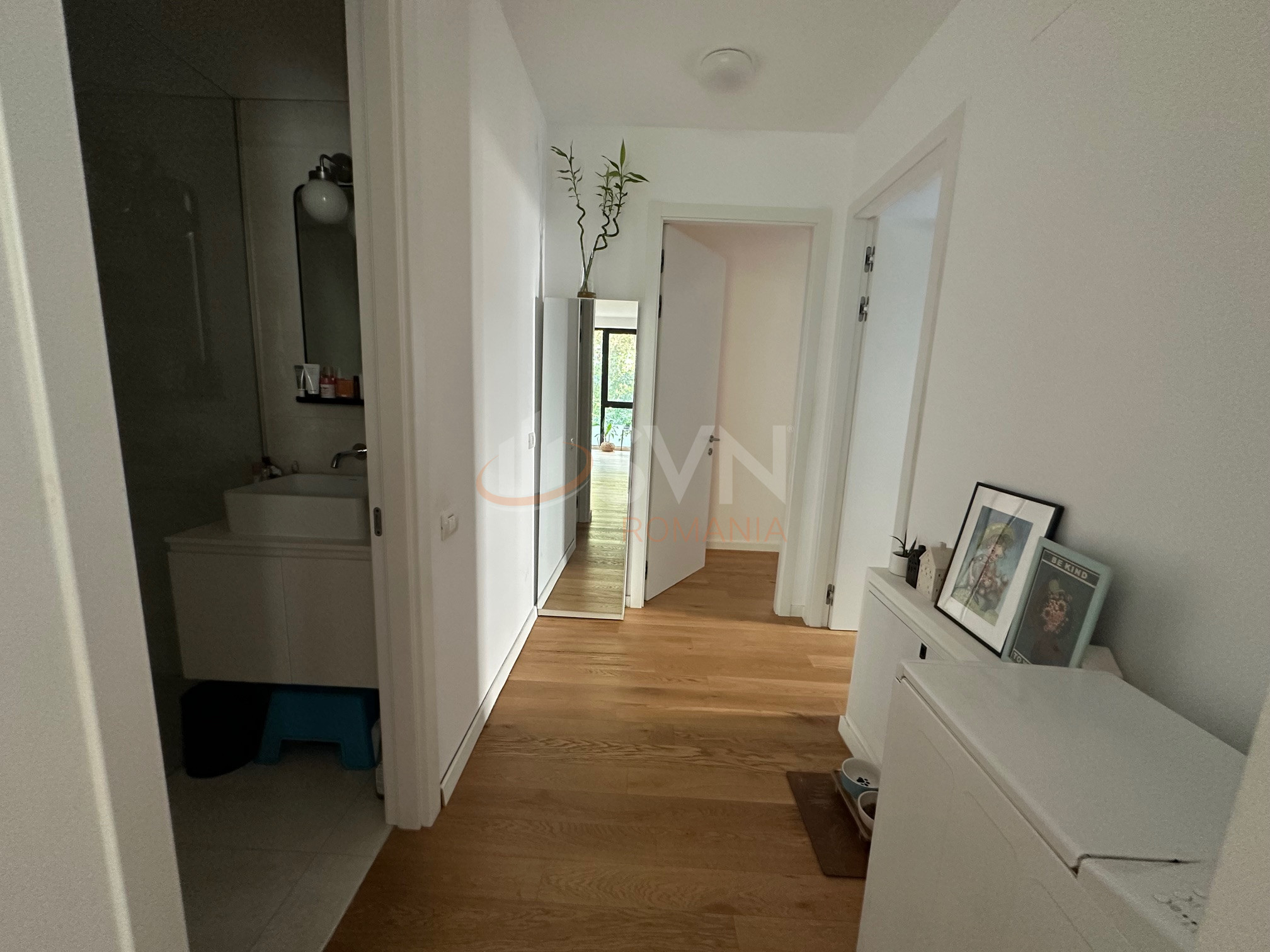 3 camere cu loc parcare subteran inclus Bucuresti/Herastrau