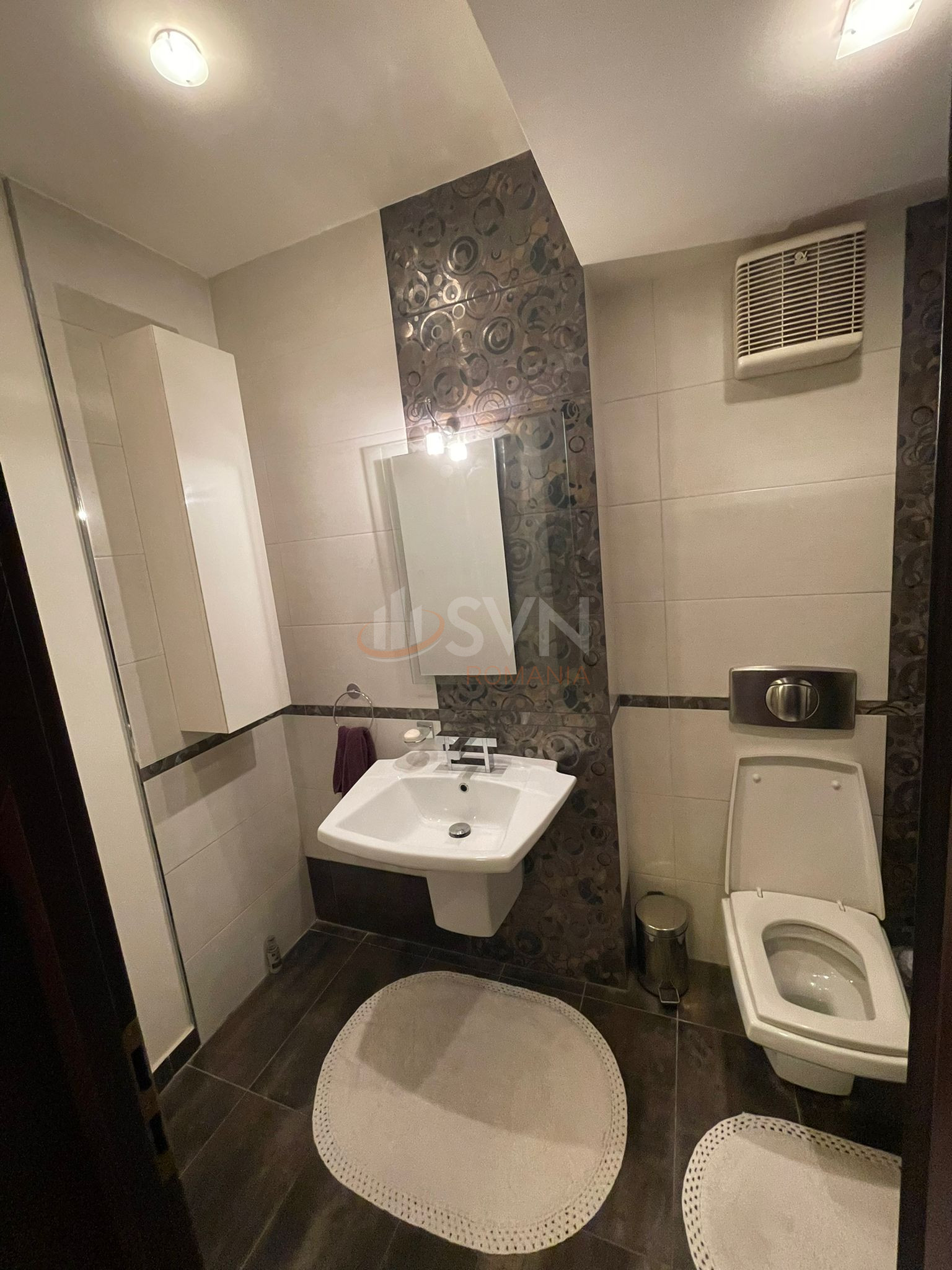 3 camere cu loc parcare subteran inclus Bucuresti/Herastrau