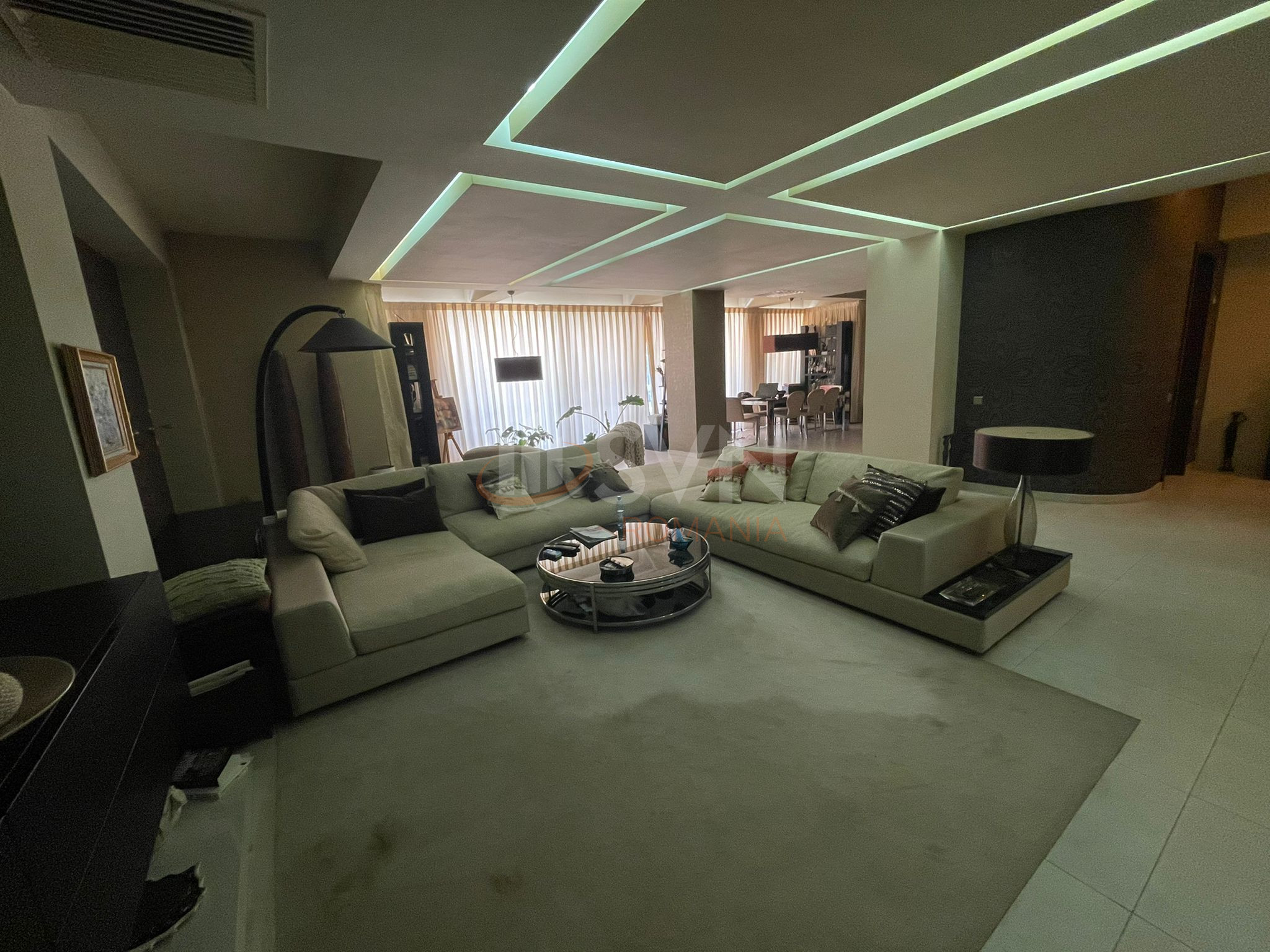 3 camere cu loc parcare subteran inclus Bucuresti/Herastrau