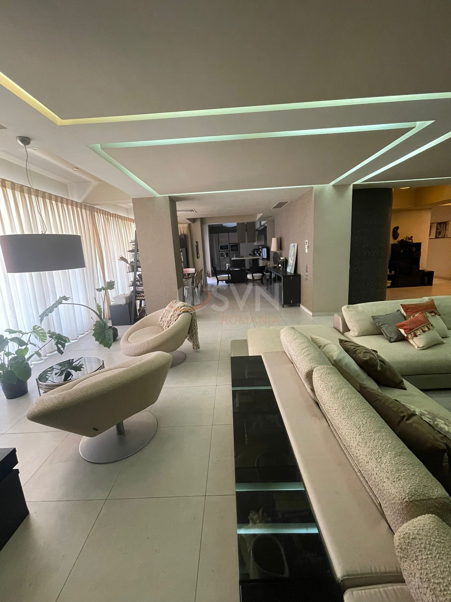 3 camere cu loc parcare subteran inclus Bucuresti/Herastrau