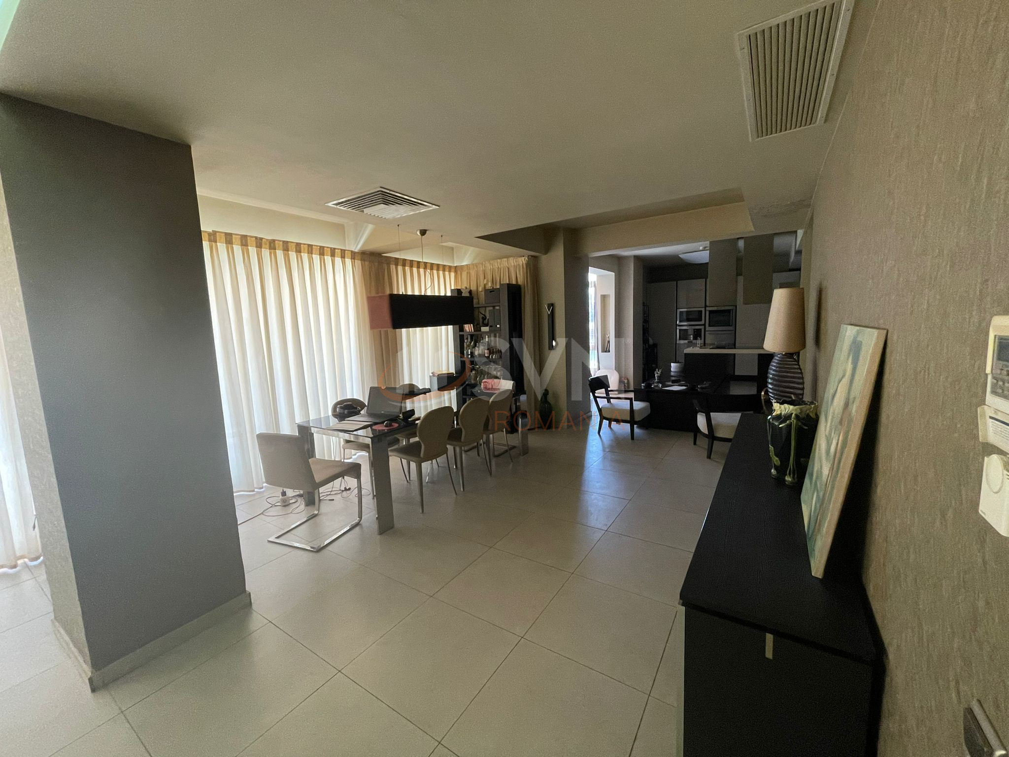 3 camere cu loc parcare subteran inclus Bucuresti/Herastrau