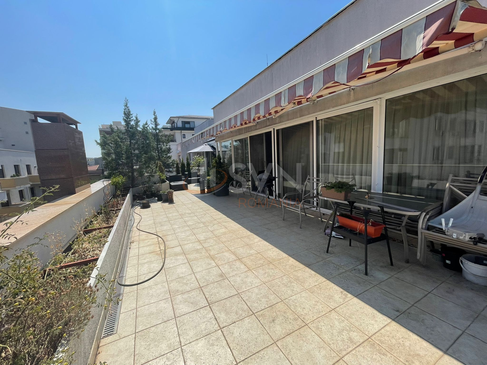 3 camere cu loc parcare subteran inclus Bucuresti/Herastrau