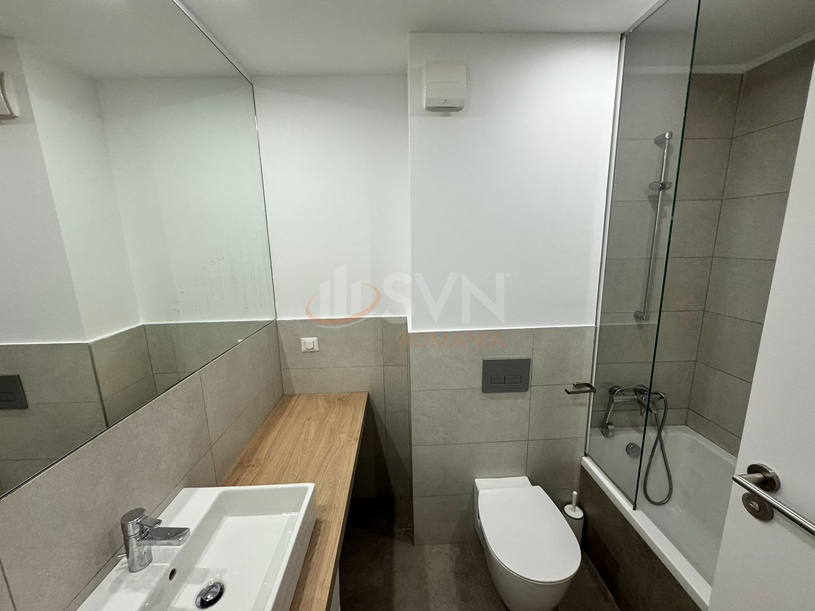 3 camere cu loc parcare subteran inclus Bucuresti/Parcul Carol