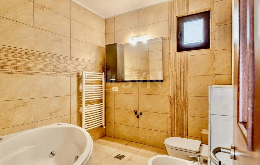 3 camere cu loc parcare subteran inclus Bucuresti/Herastrau