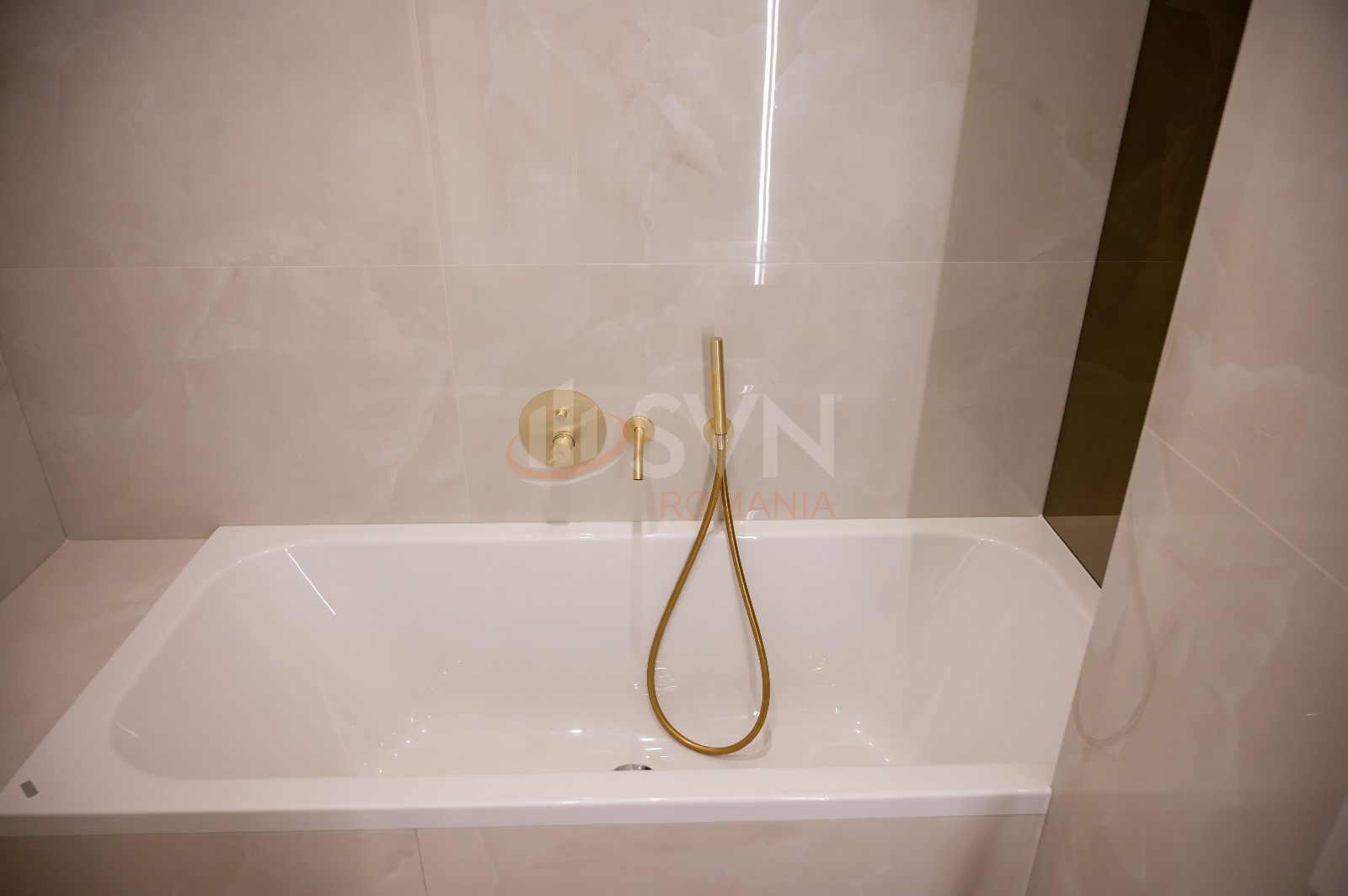 3 camere cu loc parcare subteran inclus Bucuresti/Pipera