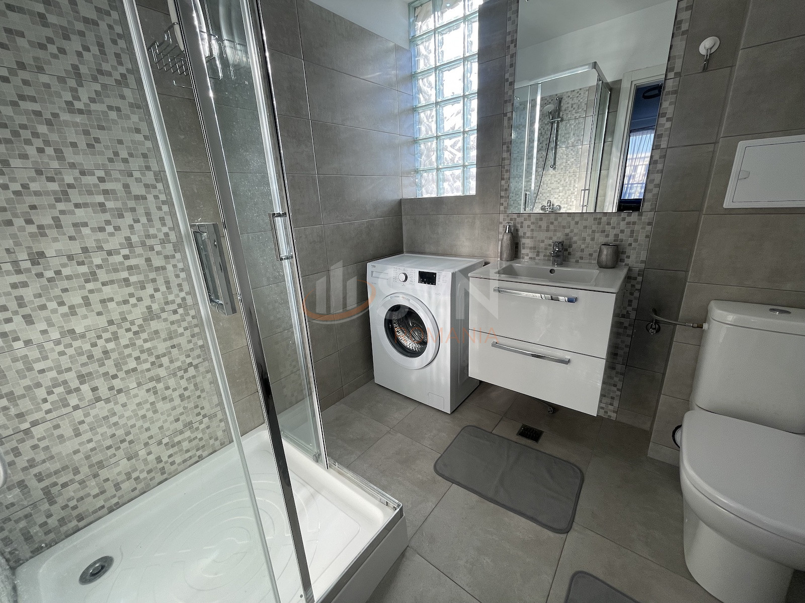 3 camere cu loc parcare subteran inclus Bucuresti/Sisesti