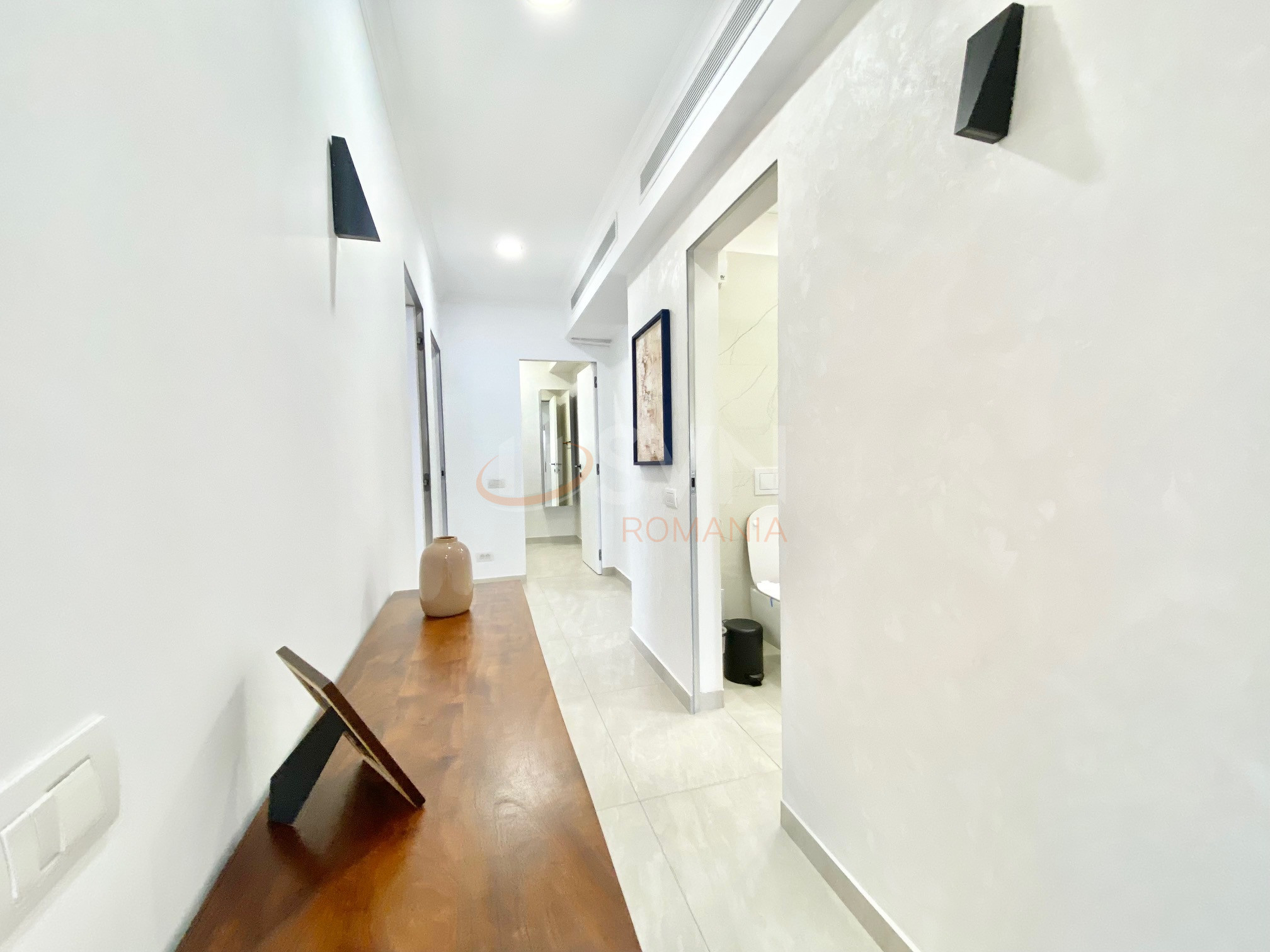 3 camere cu loc parcare subteran inclus Bucuresti/Sisesti