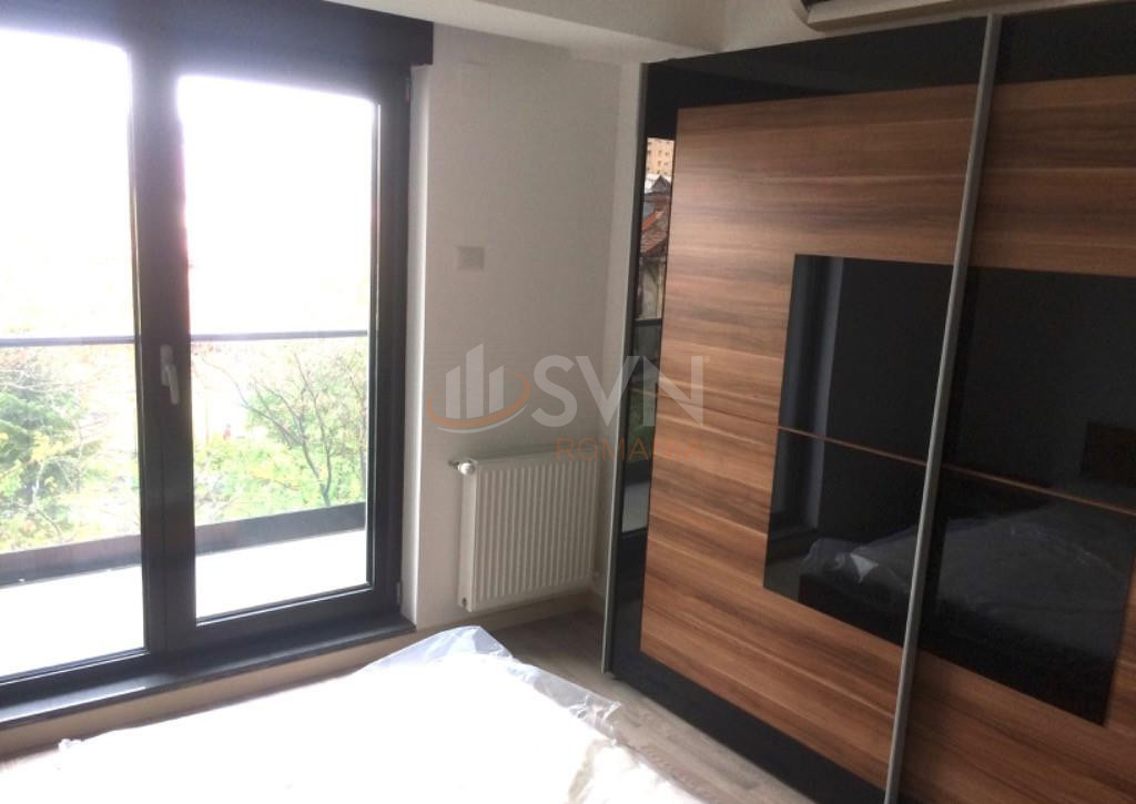 3 camere cu loc parcare subteran inclus Bucuresti/Victoriei