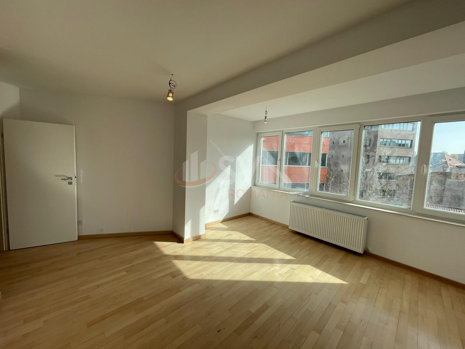 3 camere cu loc parcare subteran inclus Bucuresti/Dorobanti