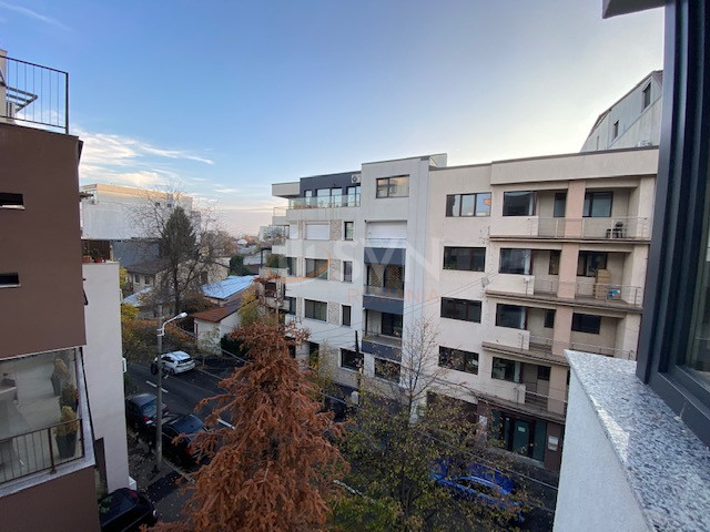 3 camere cu loc parcare subteran inclus Bucuresti/Domenii