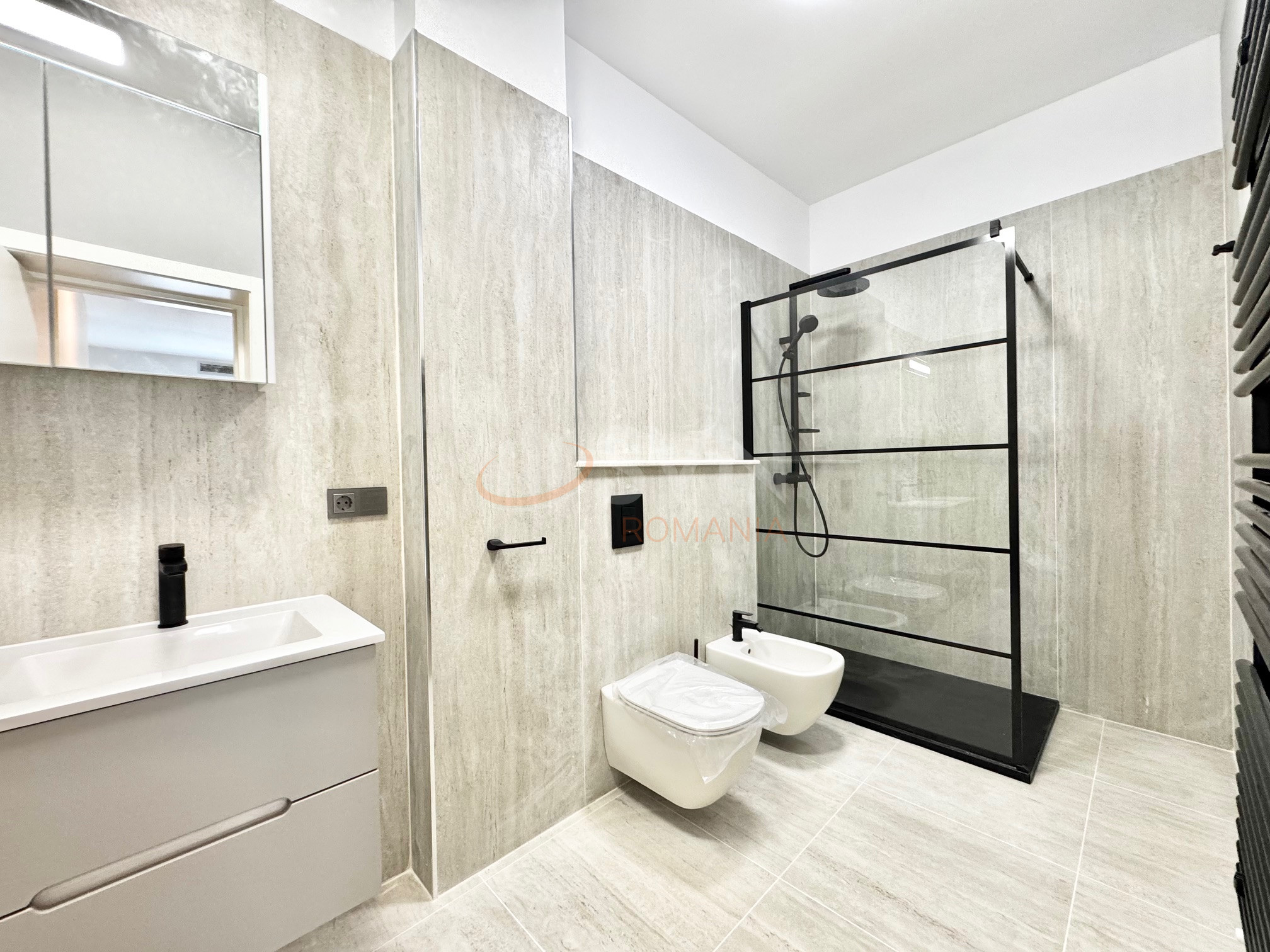 3 camere cu loc parcare subteran inclus Bucuresti/Herastrau