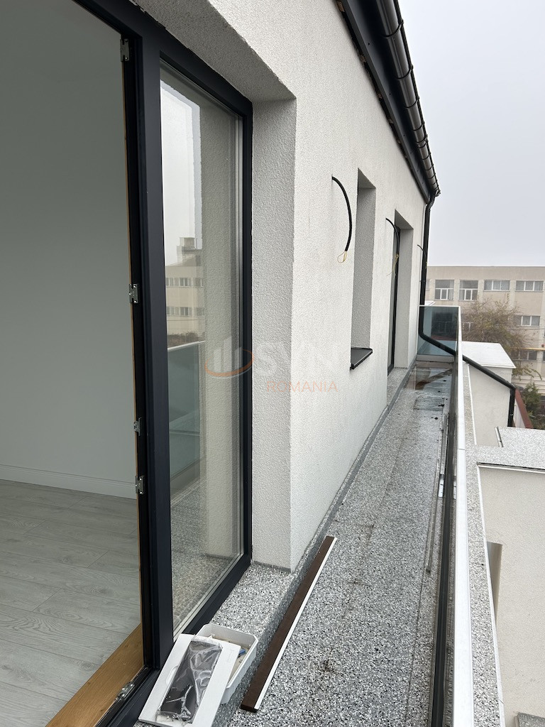 3 camere cu loc parcare subteran inclus Bucuresti/Jiului