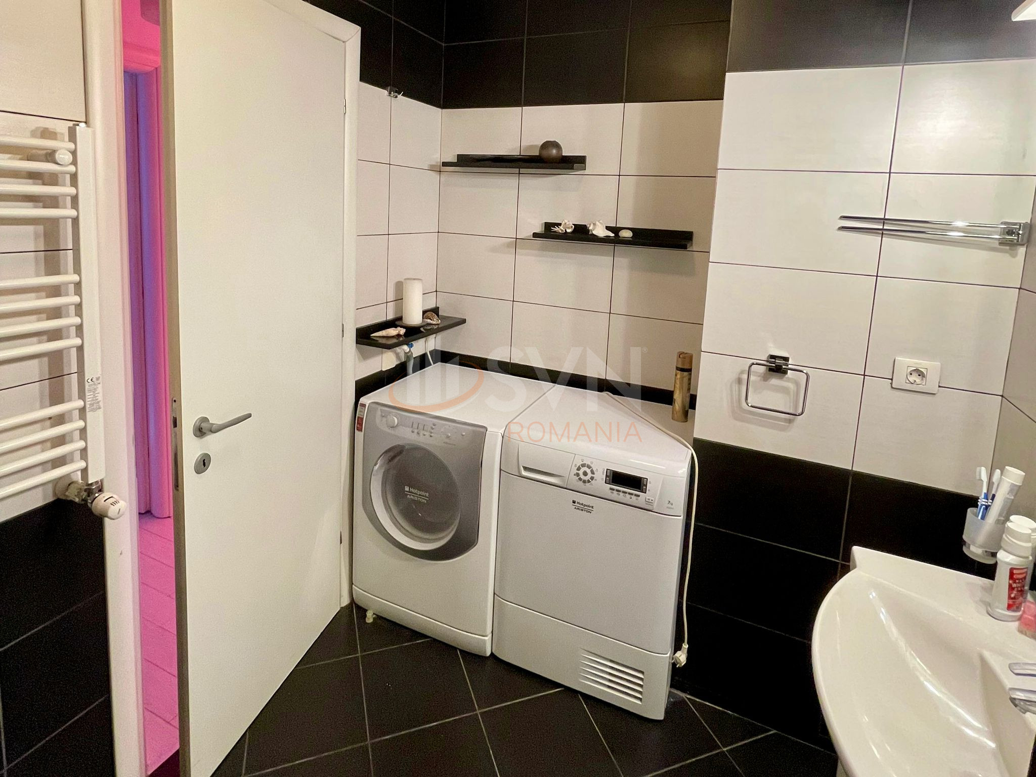 3 camere cu loc parcare subteran inclus Bucuresti/Herastrau