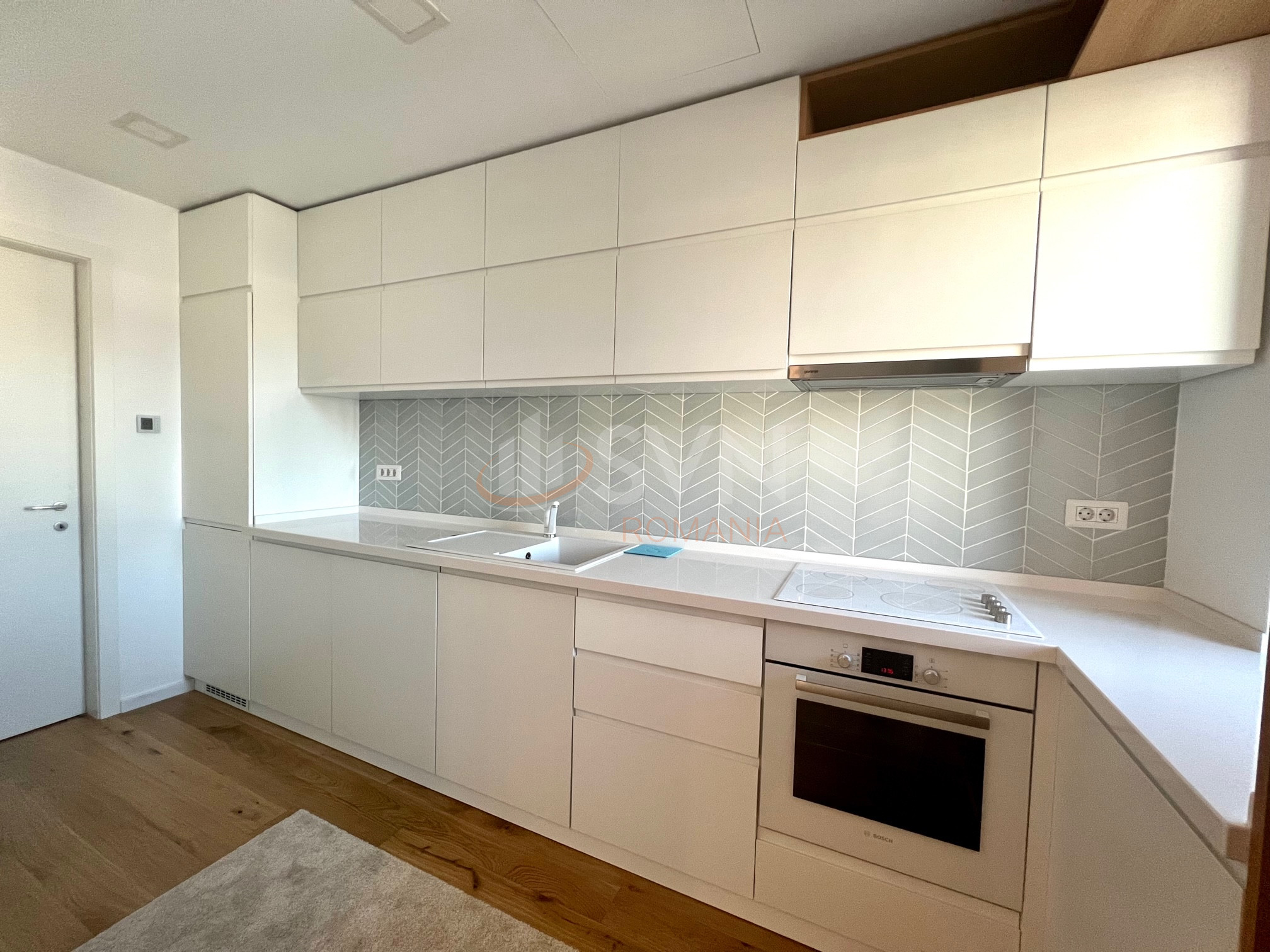 3 camere cu loc parcare subteran inclus Bucuresti/Herastrau