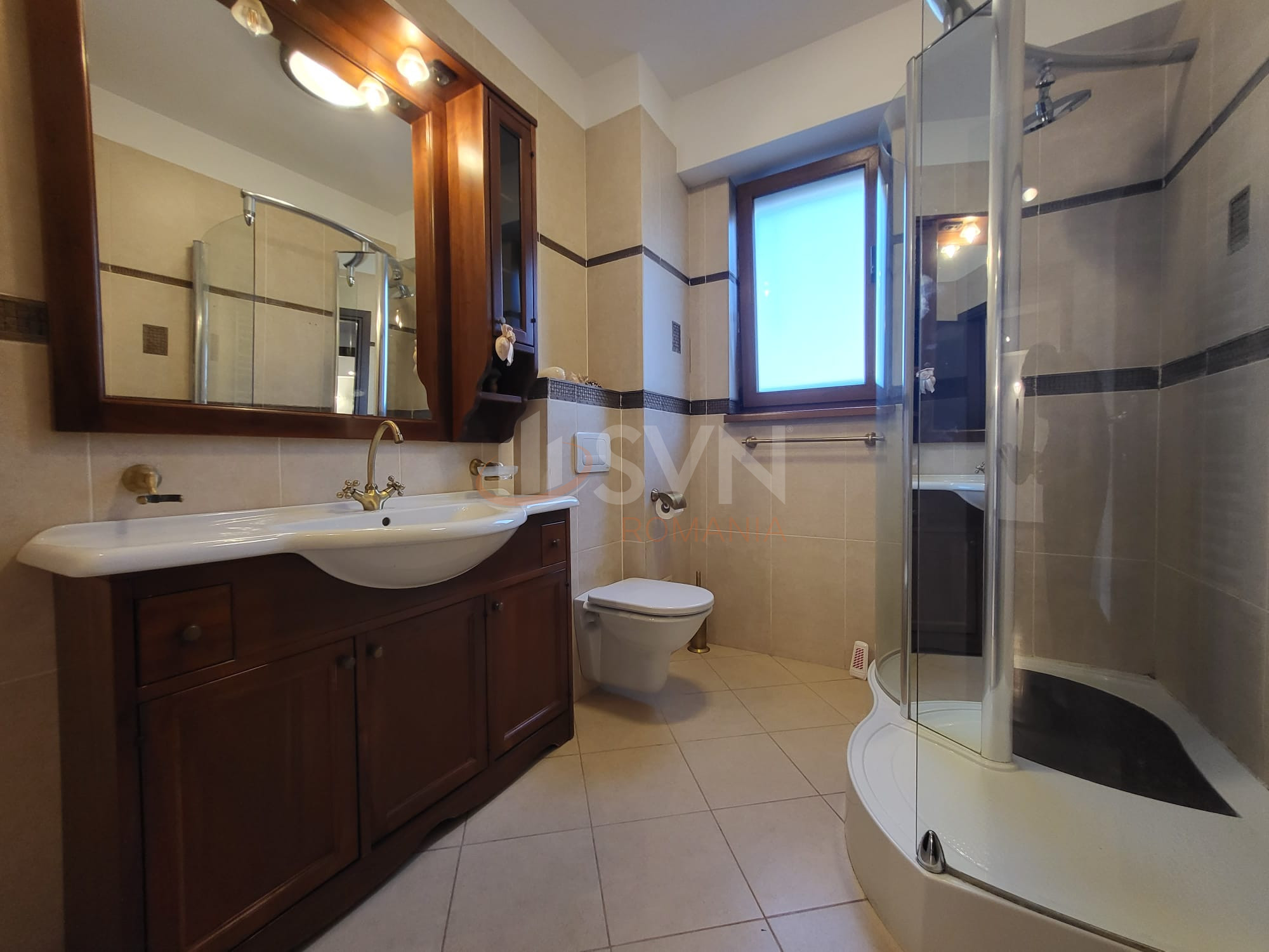 3 camere cu loc parcare subteran inclus Bucuresti/Herastrau