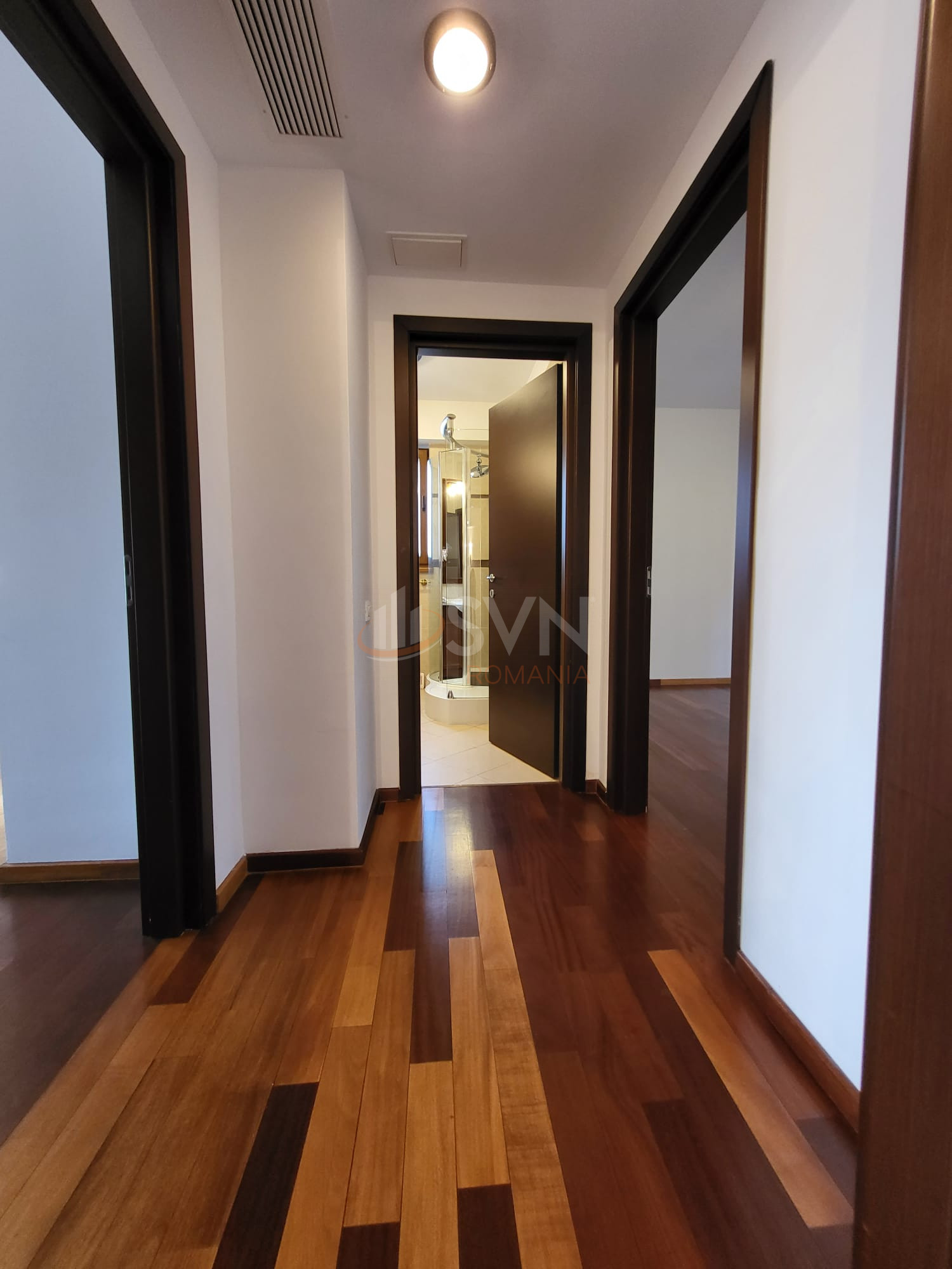 3 camere cu loc parcare subteran inclus Bucuresti/Herastrau