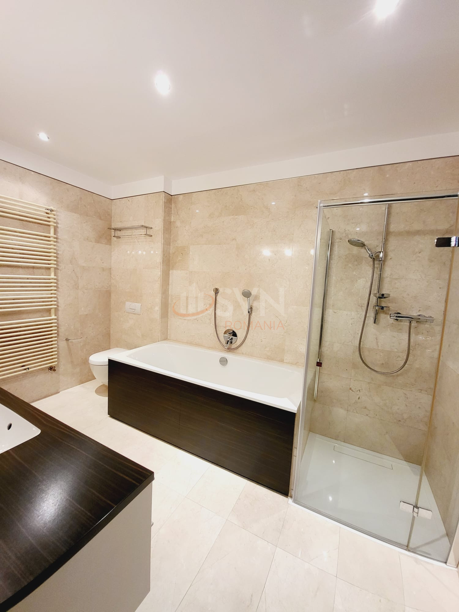 3 camere cu loc parcare subteran inclus Bucuresti/Primaverii