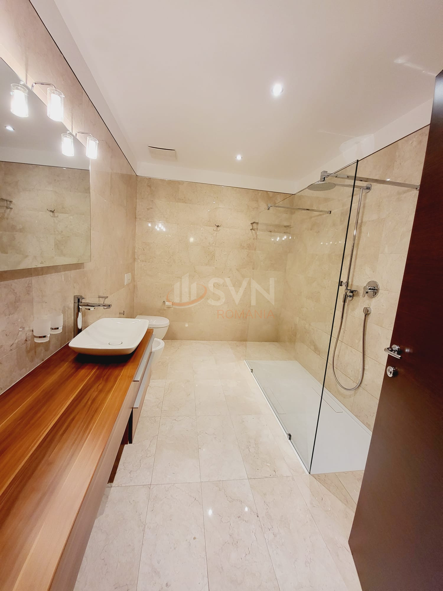 3 camere cu loc parcare subteran inclus Bucuresti/Primaverii