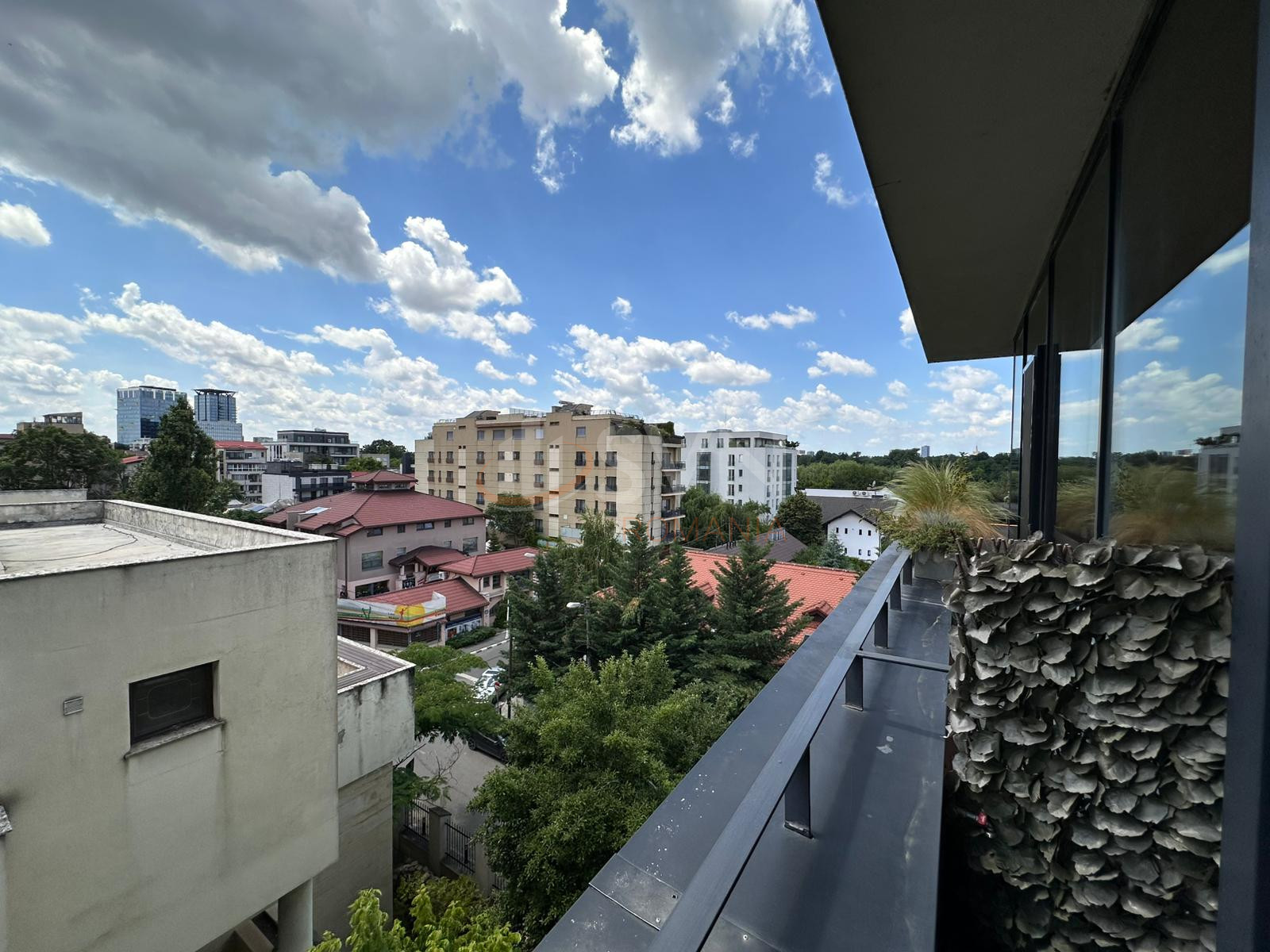 3 camere cu loc parcare subteran inclus Bucuresti/Floreasca