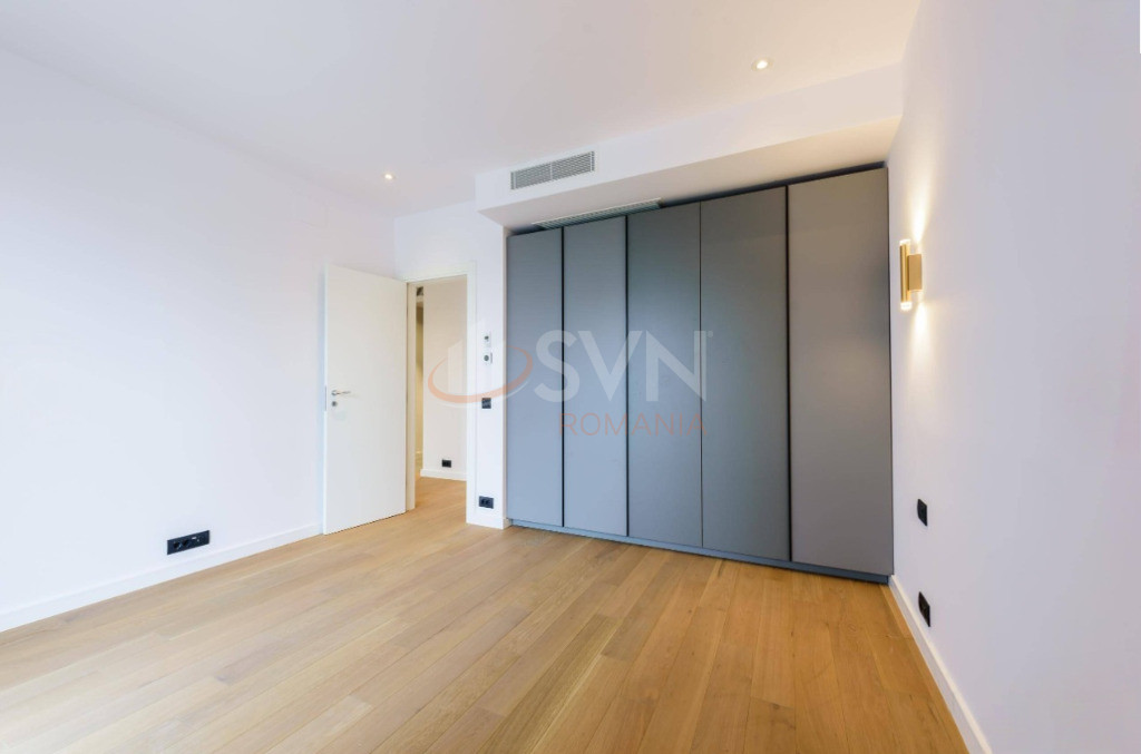 3 camere cu loc parcare subteran inclus Bucuresti/Herastrau