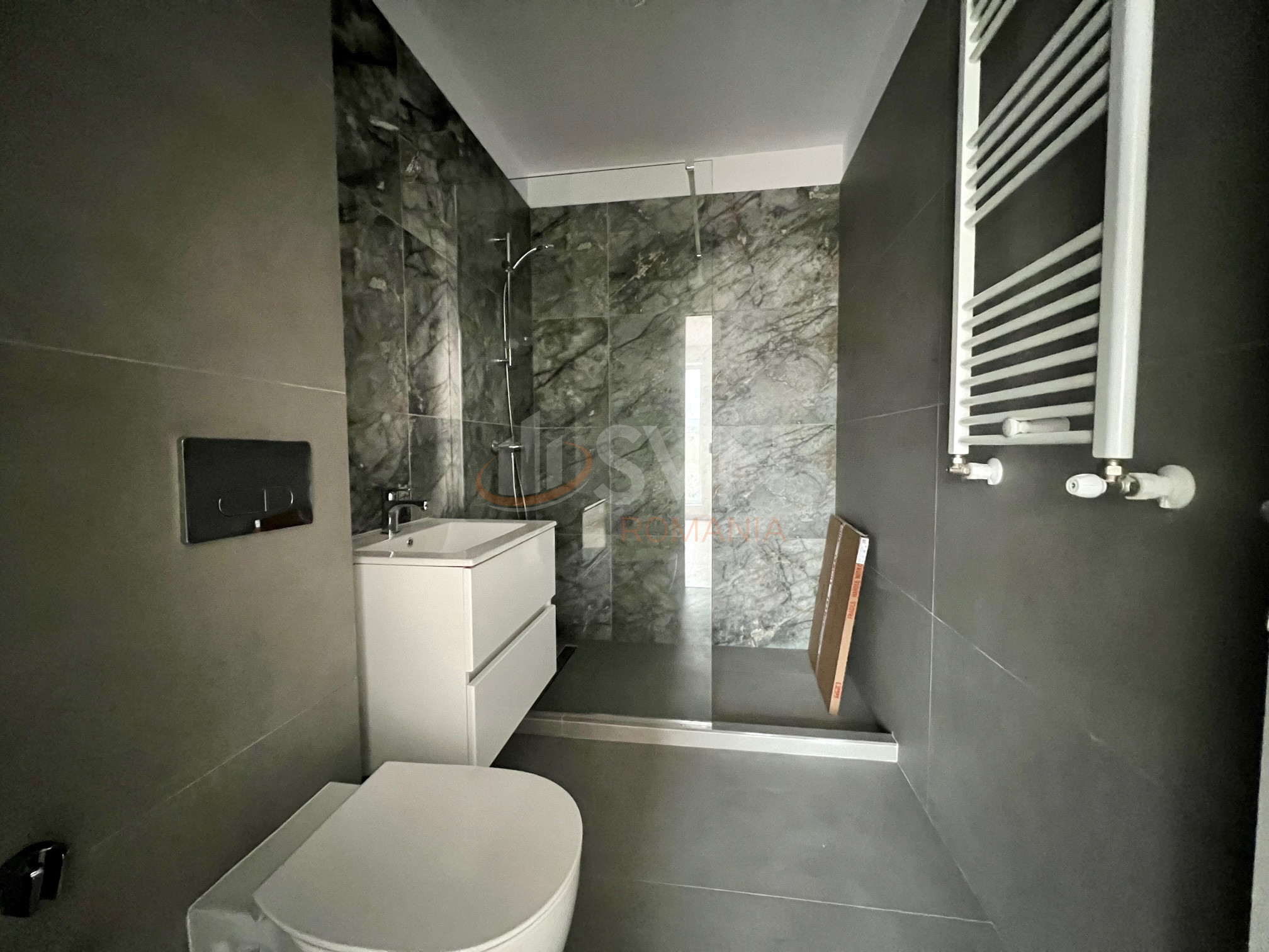 3 camere cu loc parcare subteran inclus Bucuresti/Pipera