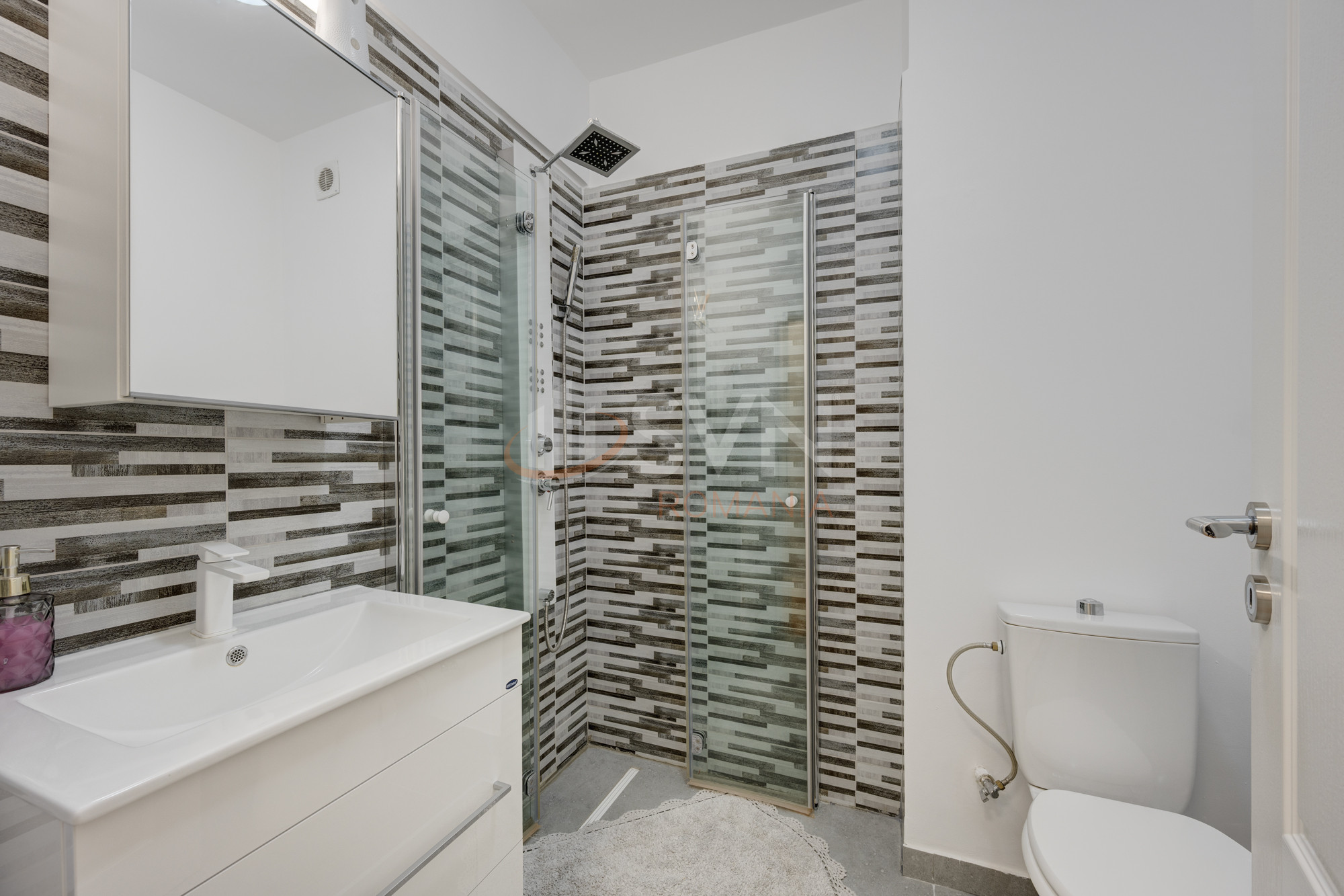 3 camere cu loc parcare subteran inclus Bucuresti/Tei