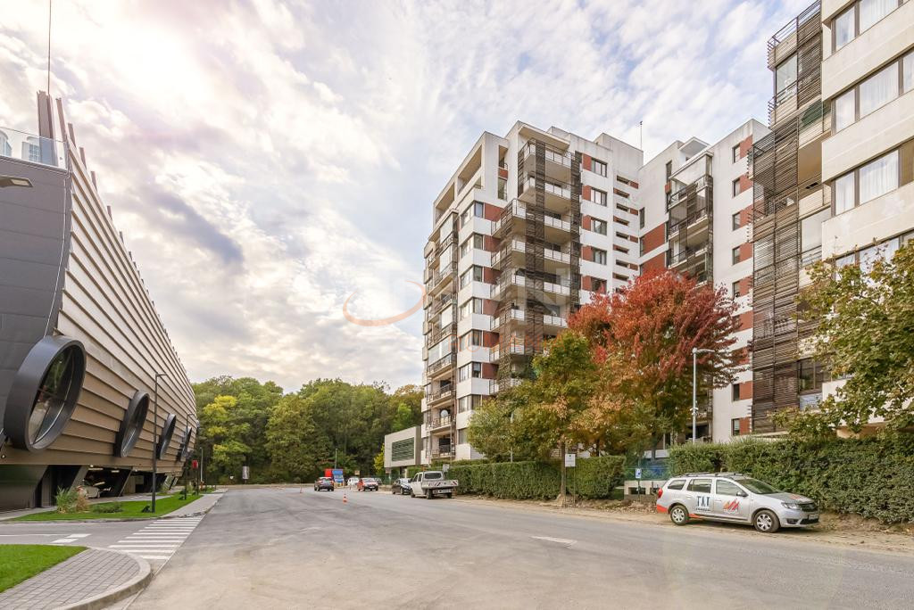 3 camere cu loc parcare subteran inclus Bucuresti/Pipera