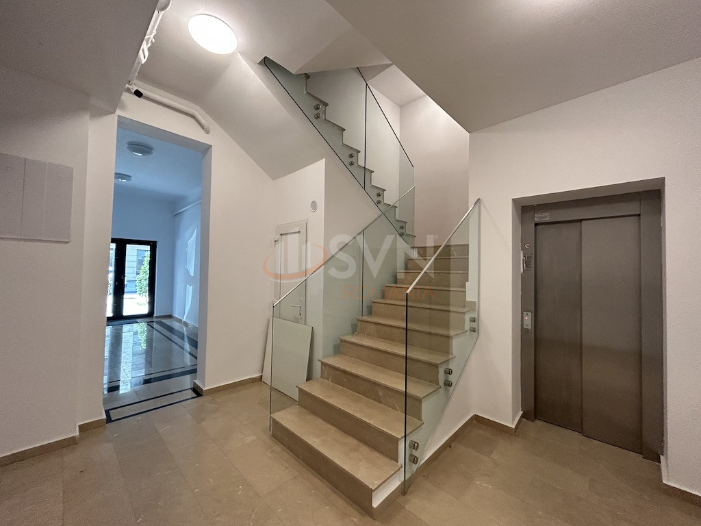 3 camere cu loc parcare subteran inclus Bucuresti/Aviatiei