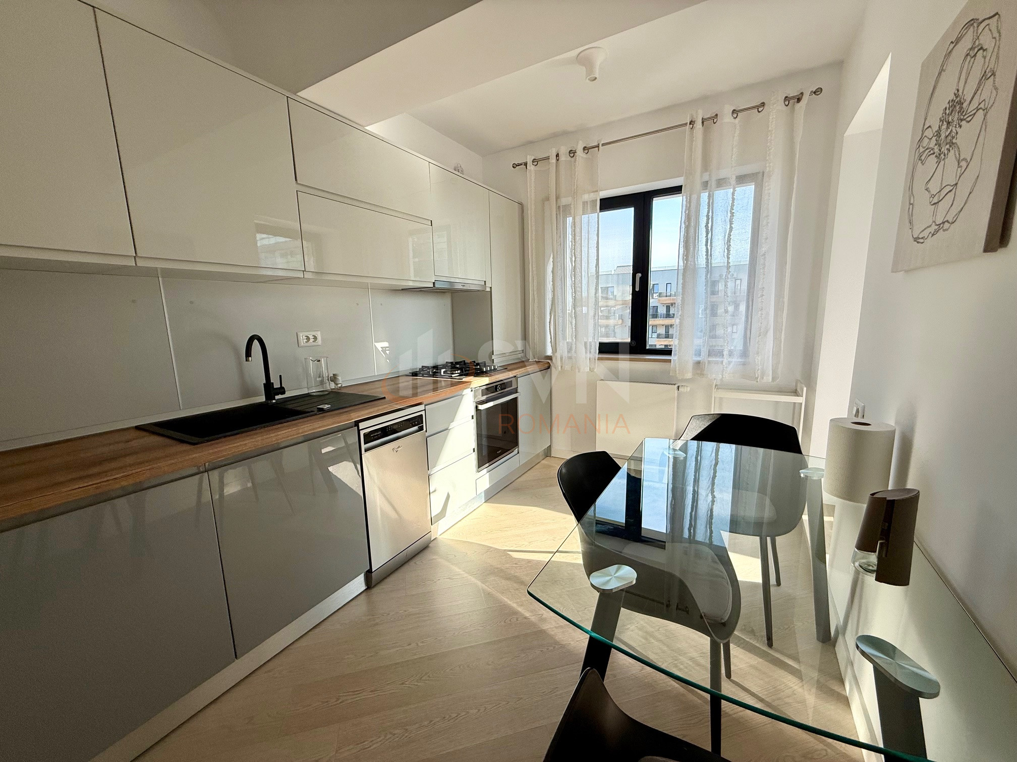 3 camere cu loc parcare subteran inclus Bucuresti/Pipera