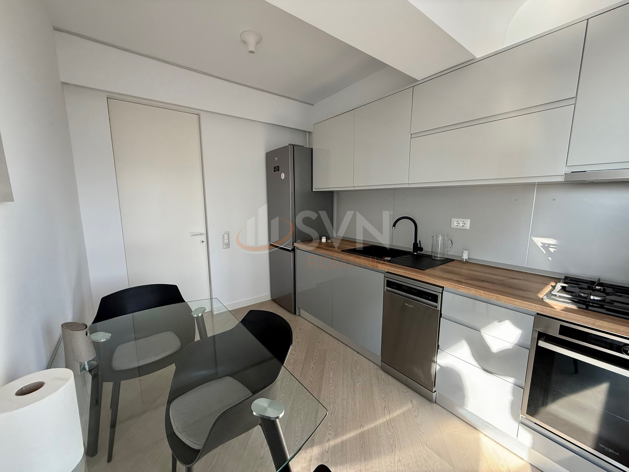 3 camere cu loc parcare subteran inclus Bucuresti/Pipera