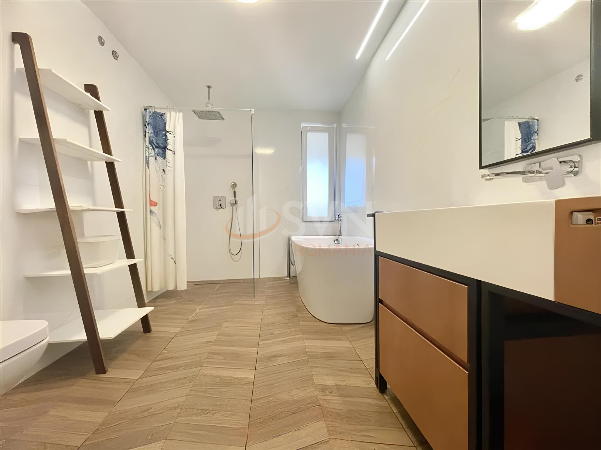3 camere cu loc parcare subteran inclus Bucuresti/Herastrau