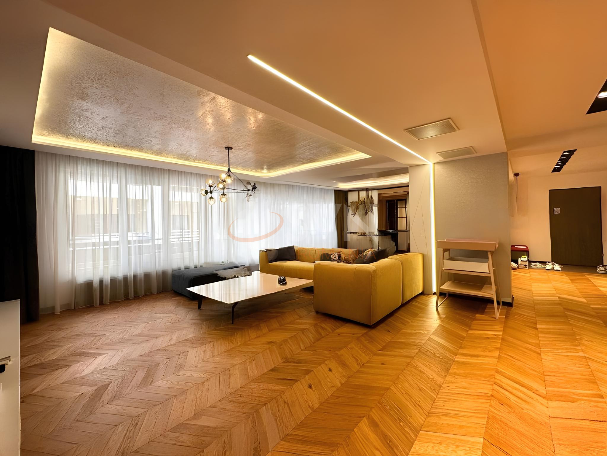 3 camere cu loc parcare subteran inclus Bucuresti/Herastrau