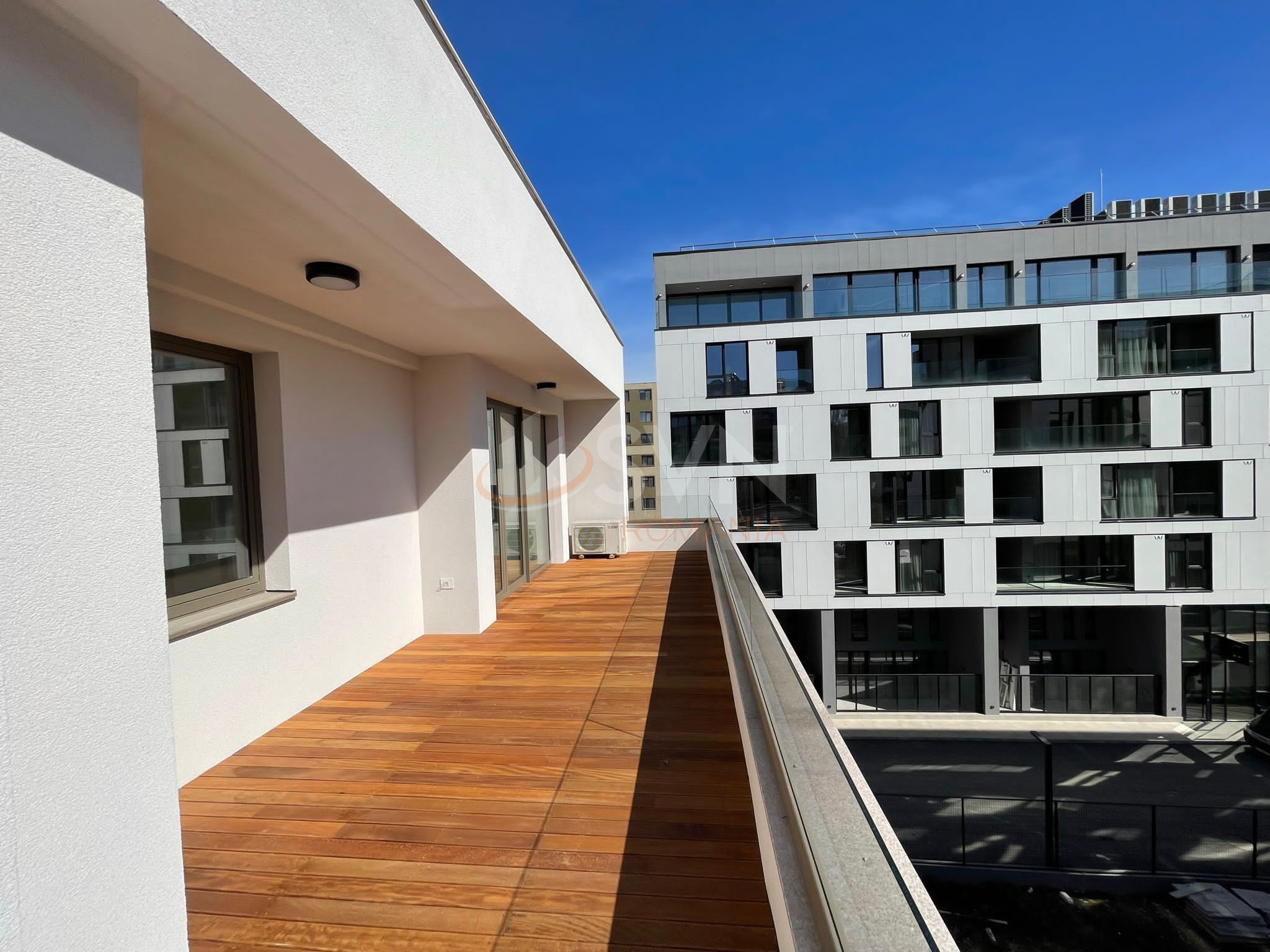 3 camere cu loc parcare subteran inclus Bucuresti/Herastrau