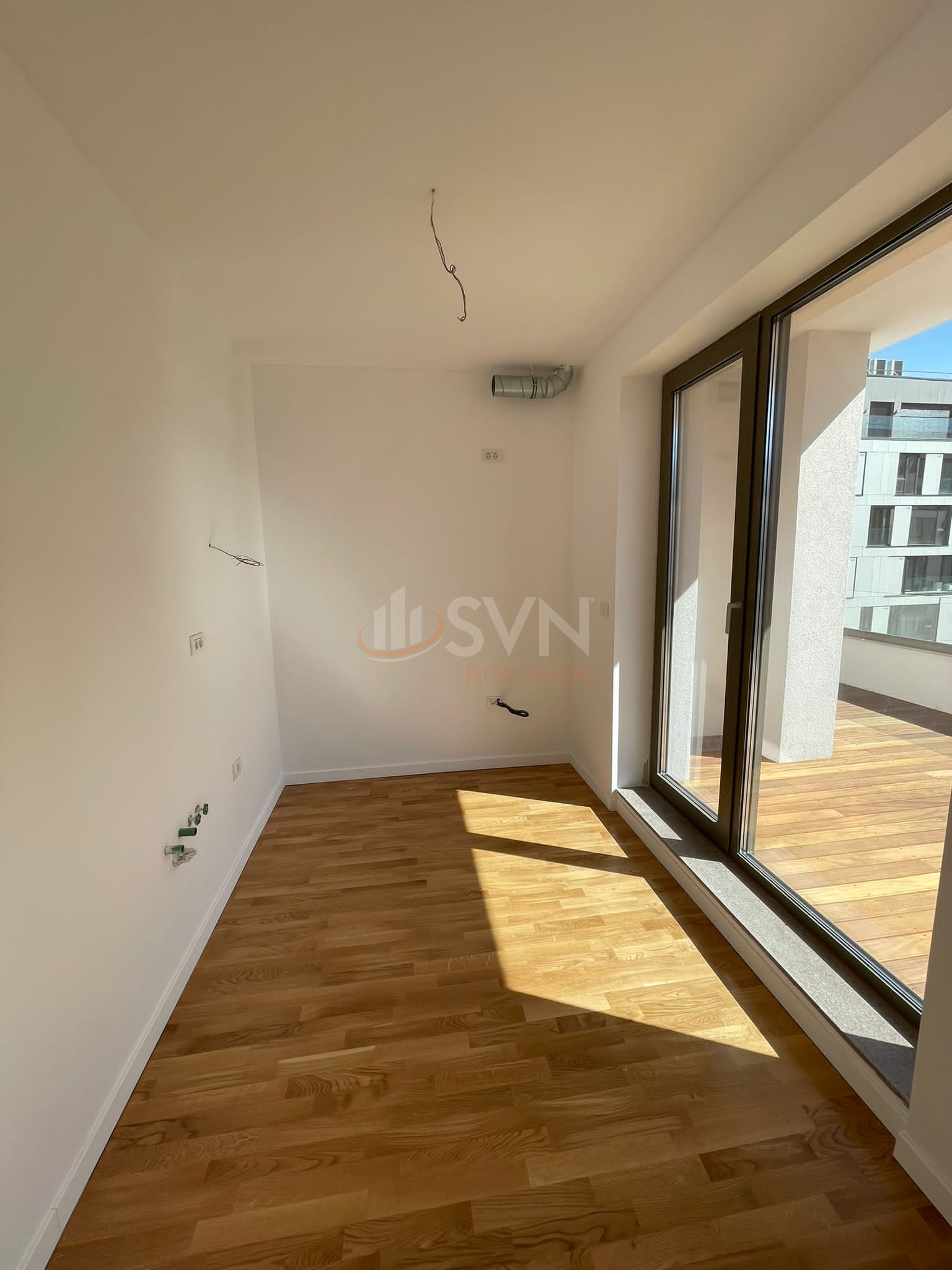 3 camere cu loc parcare subteran inclus Bucuresti/Herastrau
