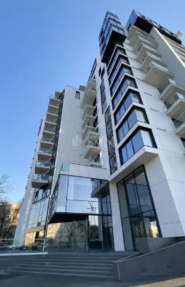 3 camere cu loc parcare subteran inclus Bucuresti/Herastrau