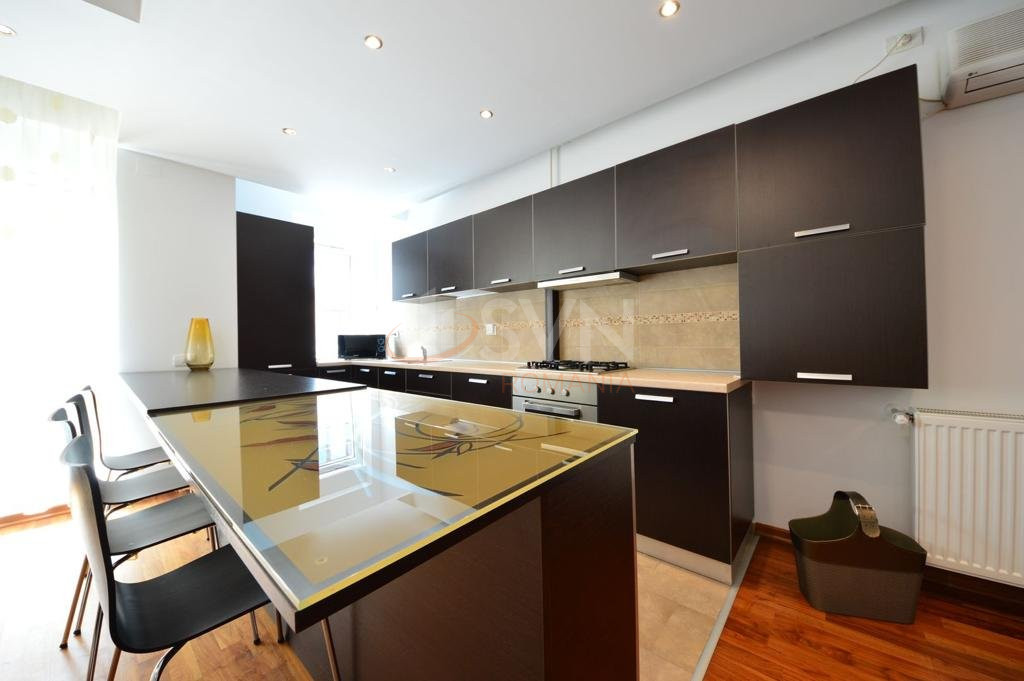 3 camere cu loc parcare subteran inclus Bucuresti/Herastrau