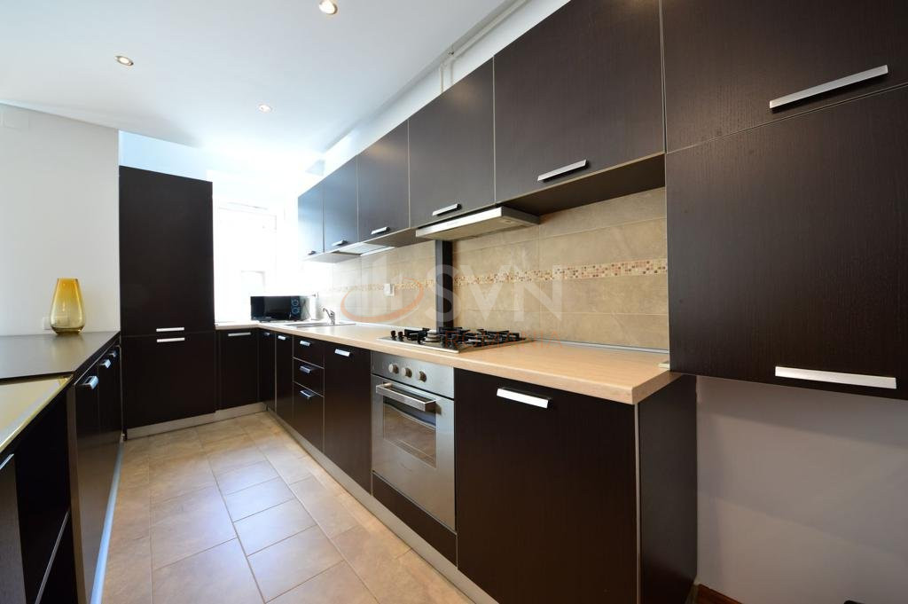 3 camere cu loc parcare subteran inclus Bucuresti/Herastrau