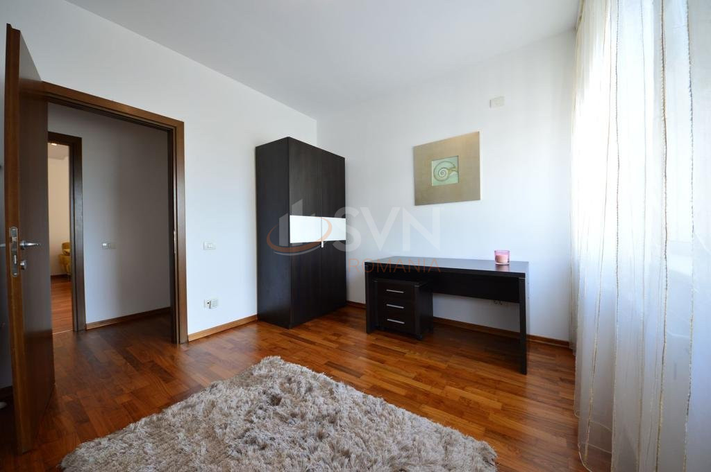 3 camere cu loc parcare subteran inclus Bucuresti/Herastrau