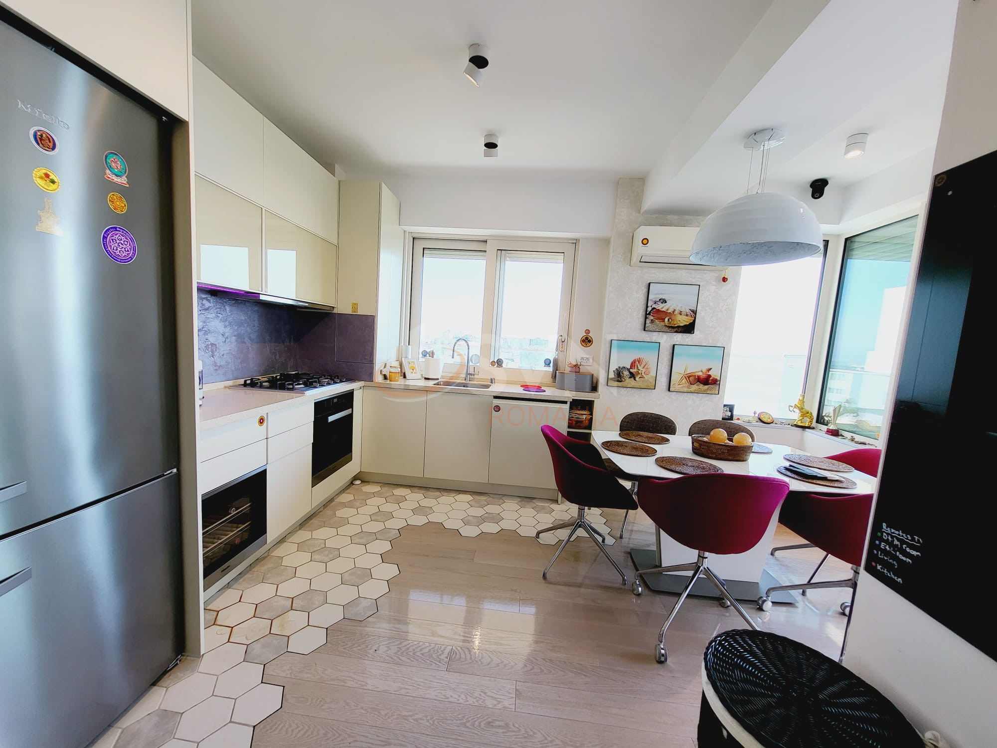 3 camere cu loc parcare subteran inclus Constanta/Nord