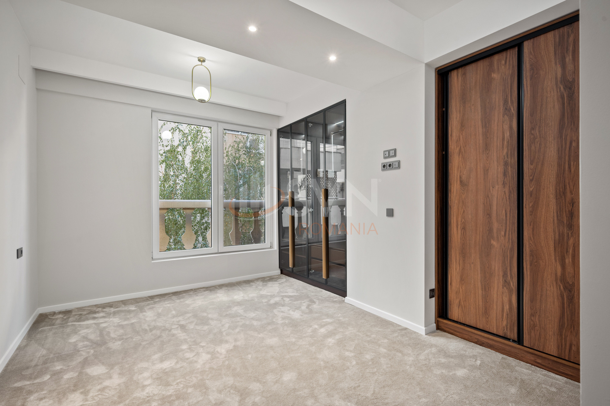 3 camere cu loc parcare subteran inclus Bucuresti/Herastrau